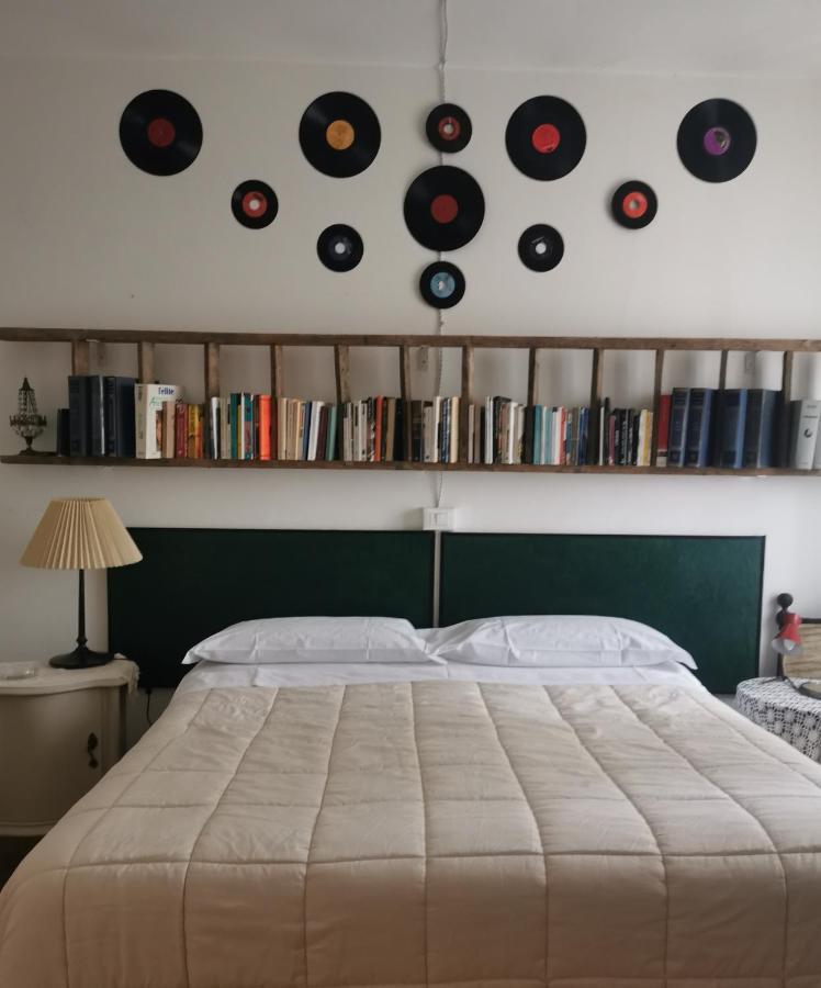 B&B Lamagia Di Corte Moronati Sirmione Exteriér fotografie
