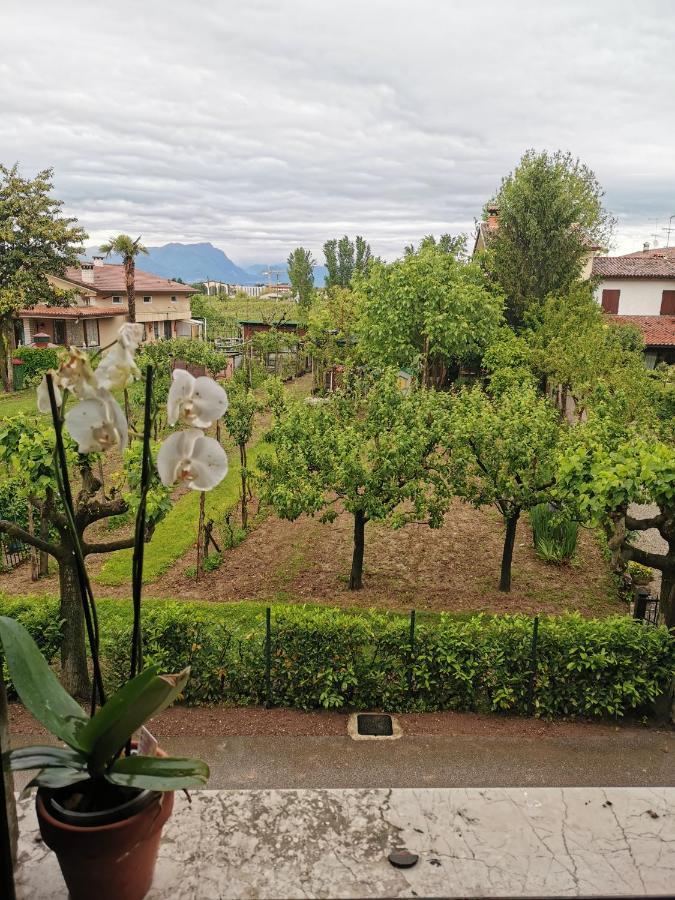 B&B Lamagia Di Corte Moronati Sirmione Exteriér fotografie