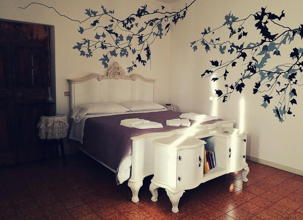 B&B Lamagia Di Corte Moronati Sirmione Exteriér fotografie